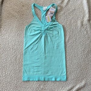 Under Armour - Fitted All Season Gear Tank Top